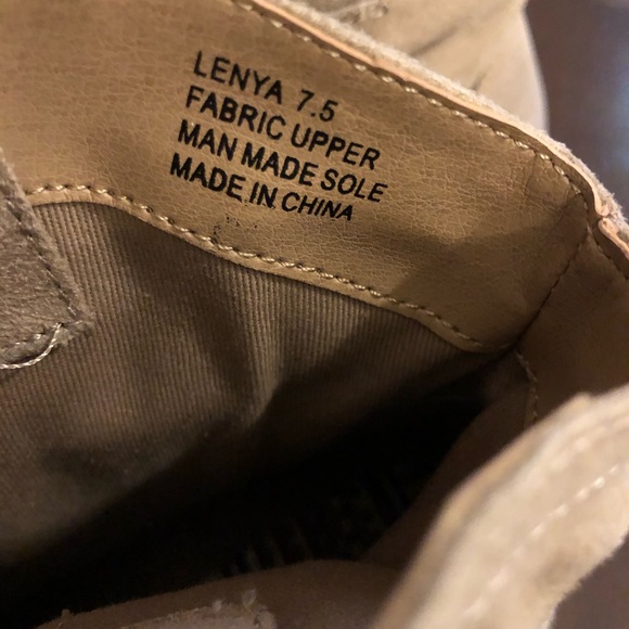 NWOT Fringe Booties - Picture 3 of 4